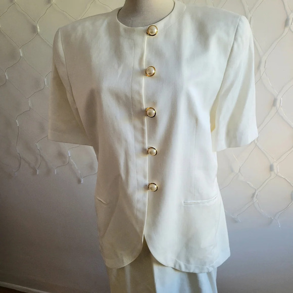 Vintage Jones New York Oversized Suit / Size 14 - Picture 2 of 13